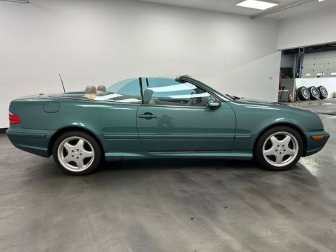 Used 2000 Mercedes-Benz CLK 430 Cabriolet image 24