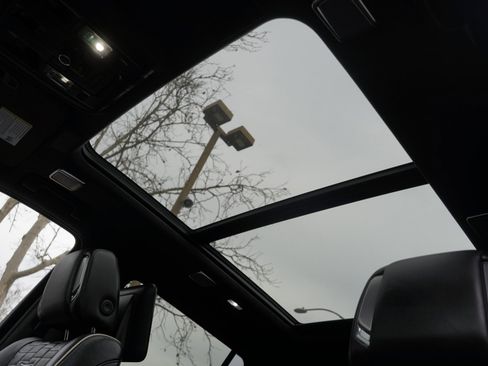 Used 2021 Cadillac Escalade Premium Luxury Platinum image 29