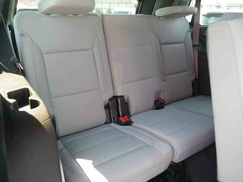 Used 2022 Chevrolet Tahoe LS image 18