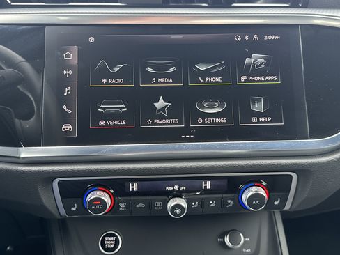 Certified 2025 Audi Q3 2.0T Premium w/ Convenience Package image 12