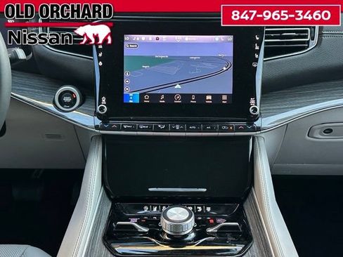 Used 2022 Jeep Wagoneer Series II w/ Convenience Group I AWD/4WD image 18