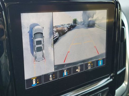 Used 2023 Chevrolet Traverse Premier w/ Redline Edition image 24