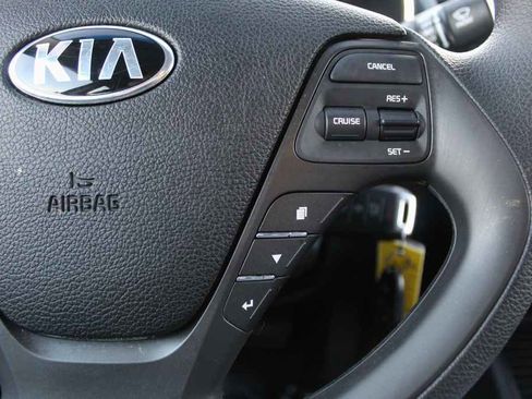 Used 2017 Kia Forte LX w/ LX Popular Package image 15