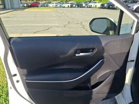 Used 2021 Toyota Corolla SE w/ Carpet Mat Package (TMS) FWD image 10