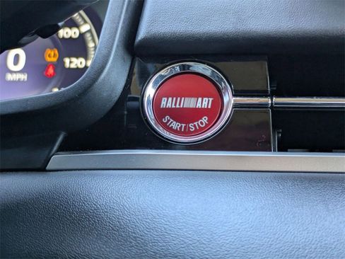 Used 2024 Mitsubishi Outlander Ralliart image 21