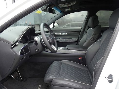 New 2025 Genesis GV70 3.5T Sport w/ Sport Advanced Package AWD/4WD image 9