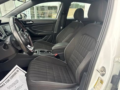 Used 2020 Volkswagen Jetta GLI FWD image 14
