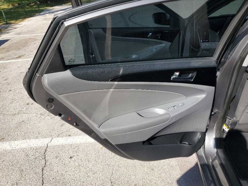Used 2011 Hyundai Sonata Limited image 16