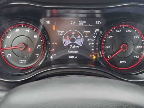 Used 2022 Dodge Charger SXT w/ Blacktop Package RWD image 10