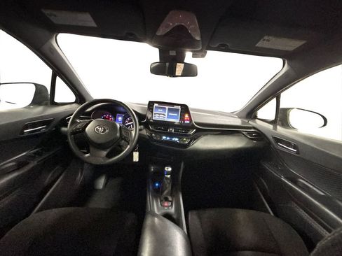 Used 2019 Toyota C-HR LE image 15