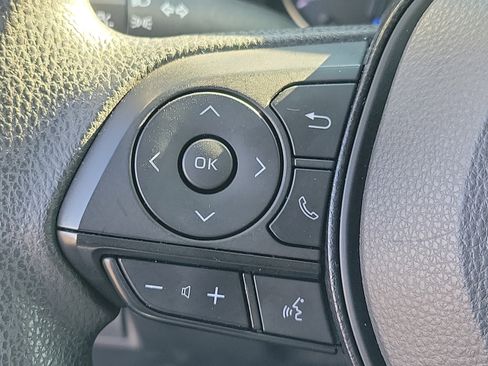 Certified 2021 Toyota RAV4 LE image 19