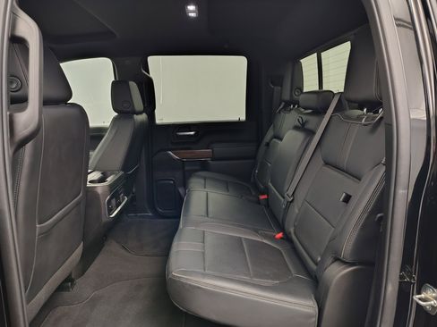 Used 2022 Chevrolet Silverado 3500 High Country w/ Technology Package image 29