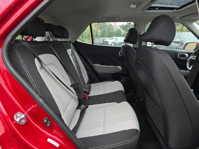 Certified 2025 Hyundai Venue SEL FWD image 12