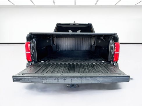Used 2024 Toyota Tacoma TRD Sport AWD/4WD image 17