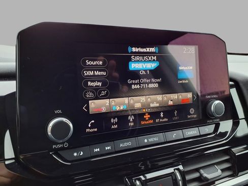 Certified 2025 Nissan Pathfinder SV image 5