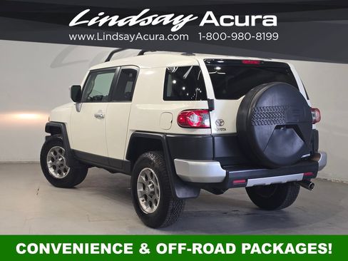 Used 2012 Toyota FJ Cruiser 4WD w/ Convenience Pkg image 4