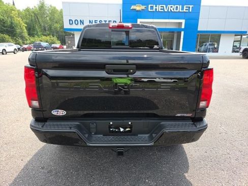 Used 2025 Chevrolet Colorado ZR2 AWD/4WD image 6
