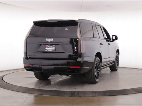 Used 2025 Cadillac Escalade Sport Platinum w/ LPO, Floor Liner Package AWD/4WD image 7