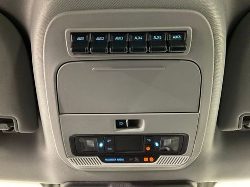 New 2026 Ford F250 XLT w/ XLT Premium Package image 19