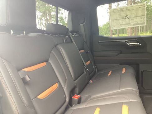 New 2026 GMC Sierra 1500 AT4 w/ AT4 Premium Package AWD/4WD image 24