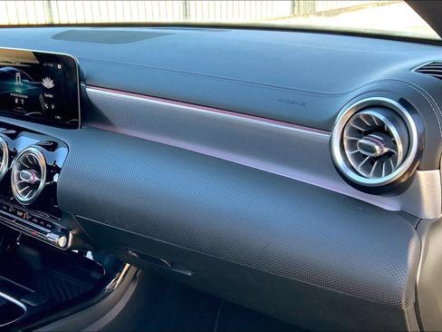 Certified 2020 Mercedes-Benz CLA 250 image 19