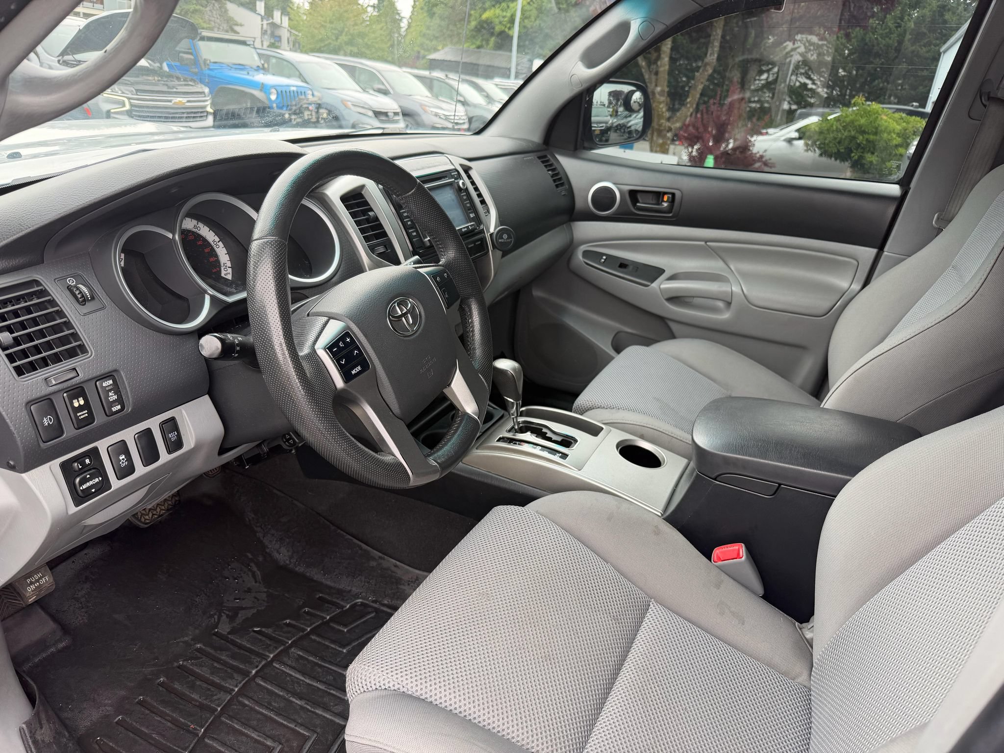 Used 2012 Toyota Tacoma 4x4 Double Cab w/ TRD Sport Pkg image 17