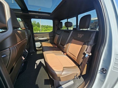 New 2025 Ford F250 King Ranch w/ Chrome Package image 31