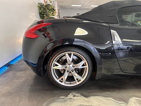 Used 2012 Nissan 370Z Touring w/ Sport Pkg image 10