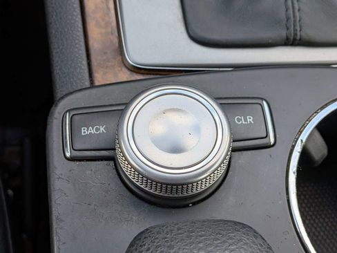 Used 2009 Mercedes-Benz C 300 Sedan image 18