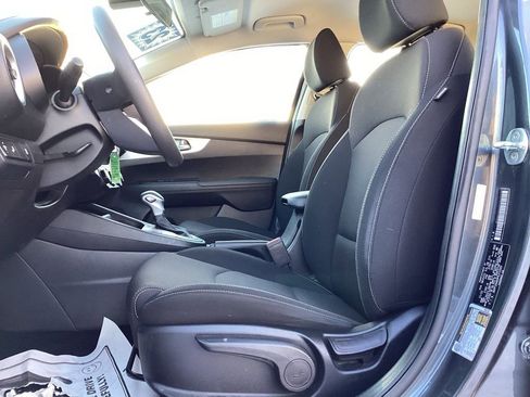 Used 2023 Kia Forte LXS w/ LXS Technology Package image 13