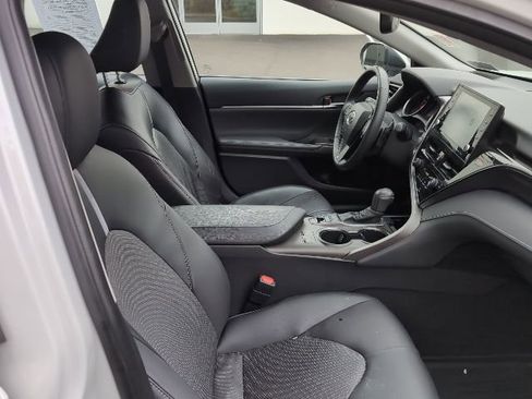 Used 2023 Toyota Camry XSE w/ Cold Weather Package image 27