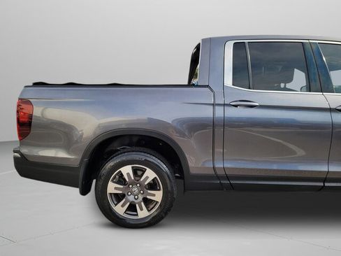 Used 2017 Honda Ridgeline RTL image 18