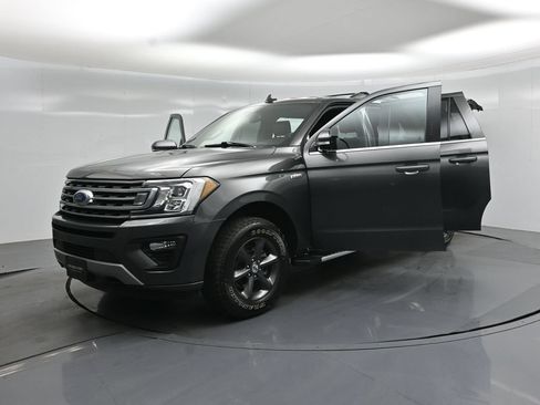 Certified 2020 Ford Expedition Max XLT w/ Equipment Group 202A AWD/4WD image 31