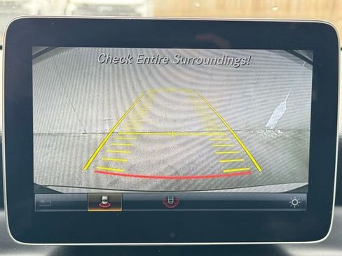 Used 2019 Mercedes-Benz GLA 250 4MATIC image 4