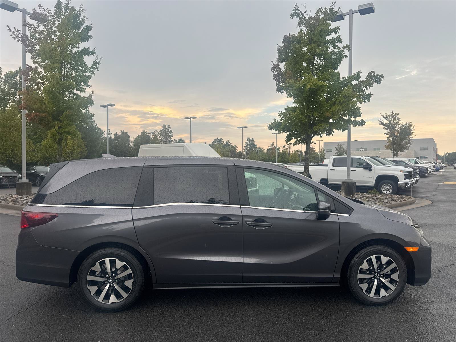 New 2027 Honda Odyssey EX-L image 8