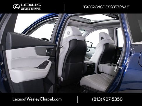 Used 2022 Acura MDX FWD w/ Technology Package image 21