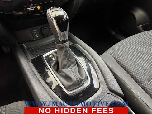 Used 2018 Nissan Rogue Sport S w/ S Appearance Package AWD/4WD image 32