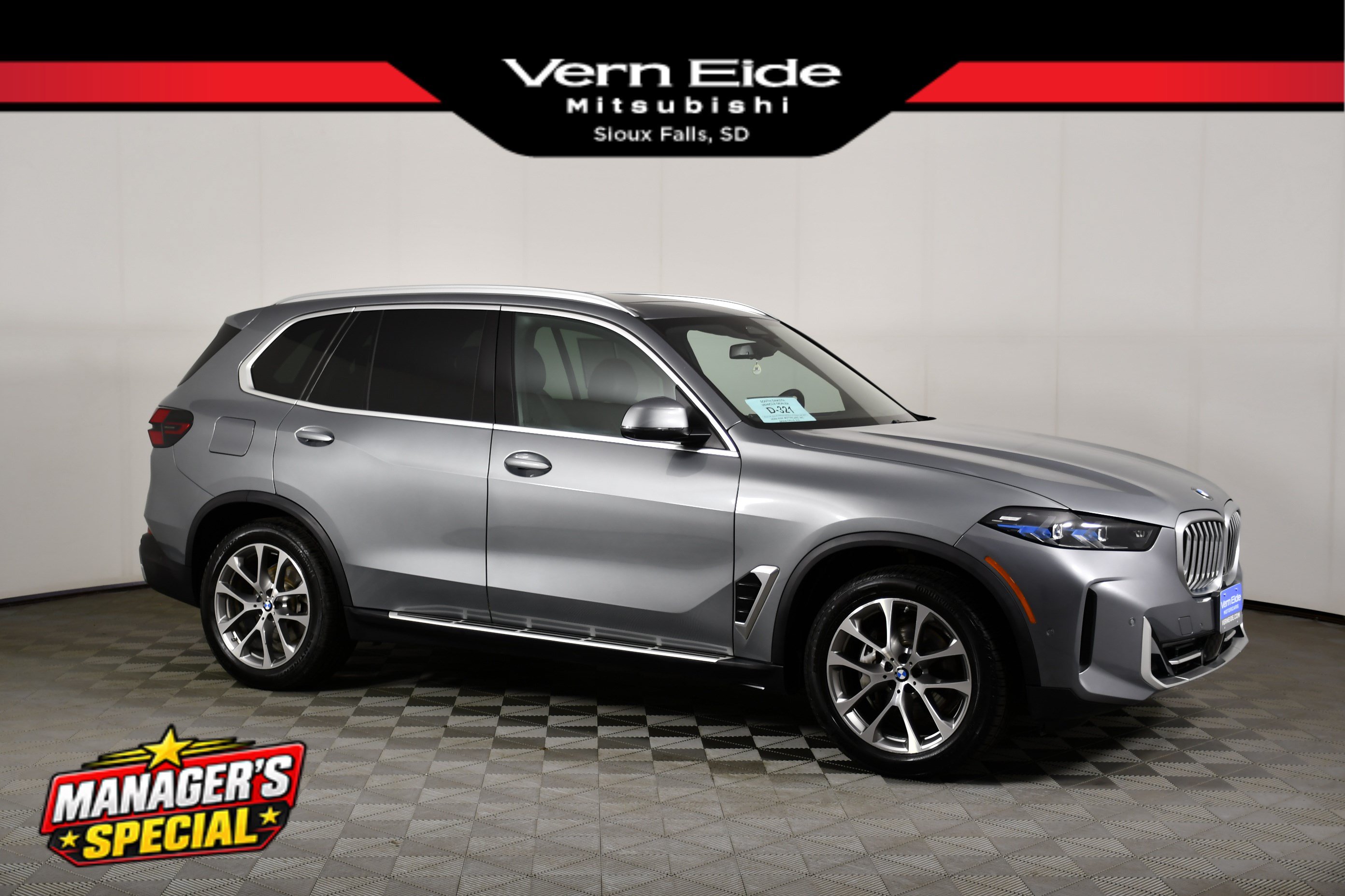 Used 2026 BMW X5 xDrive40i AWD/4WD image 1