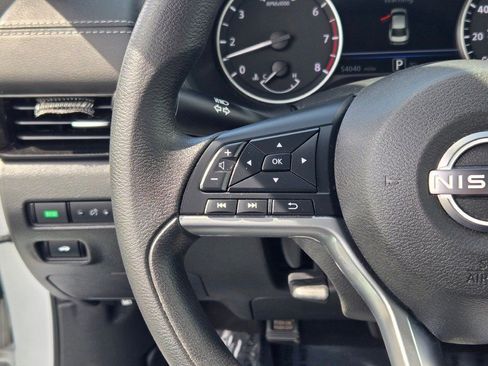 Used 2024 Nissan Sentra SV FWD image 29