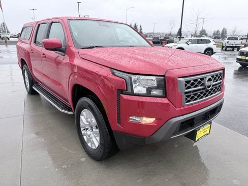 Certified 2022 Nissan Frontier SV image 3