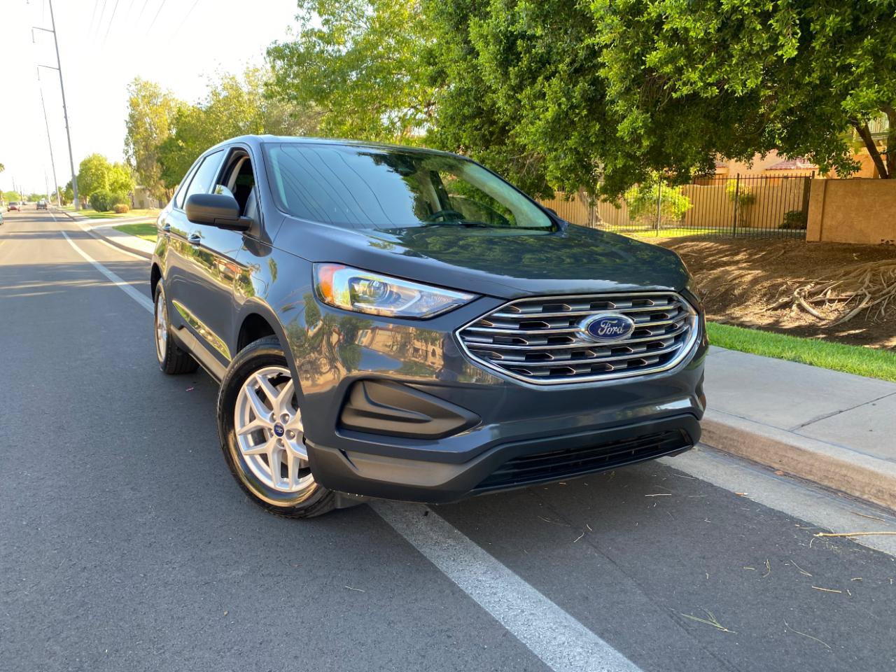 Used 2021 Ford Edge SE FWD image 4
