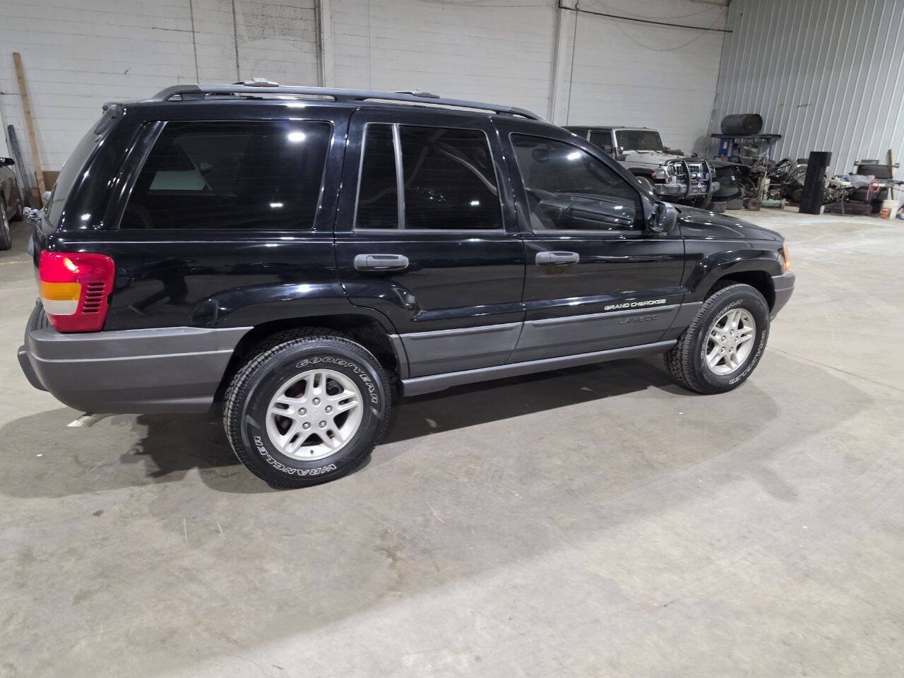 Used 2002 Jeep Grand Cherokee Laredo AWD/4WD image 12