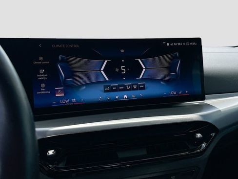 Used 2026 BMW 430i Convertible RWD image 11