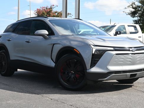 New 2026 Chevrolet Blazer EV LT image 2
