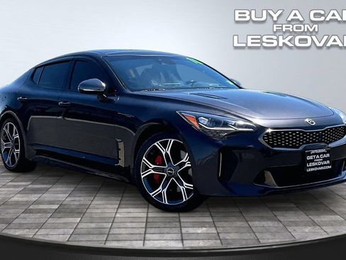 Used 2018 Kia Stinger GT2 image 1