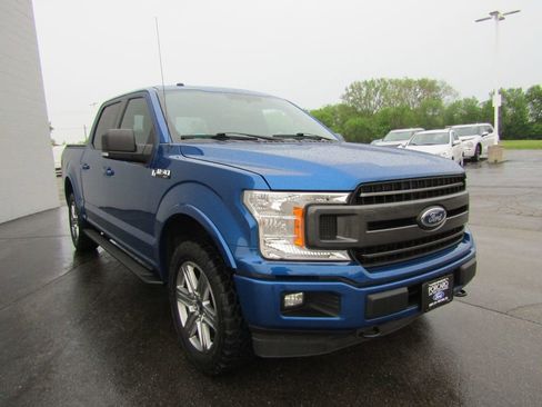 Used 2018 Ford F150 XLT w/ Equipment Group 302A Luxury AWD/4WD image 10