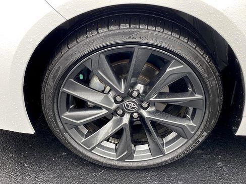 Certified 2024 Toyota Corolla SE image 9