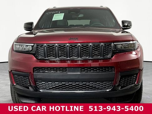 Used 2024 Jeep Grand Cherokee L Altitude image 2