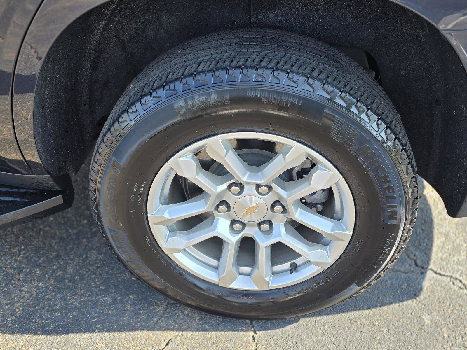 Used 2025 Chevrolet Tahoe LT RWD image 30