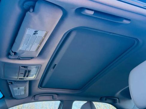 Used 2017 Toyota Camry XLE image 22